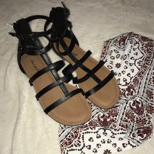 American Eagle black sandals